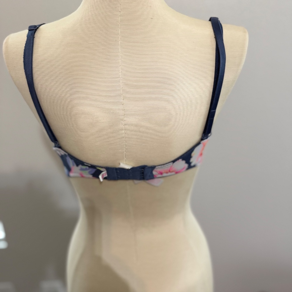 Bra - Picture 3 of 3
